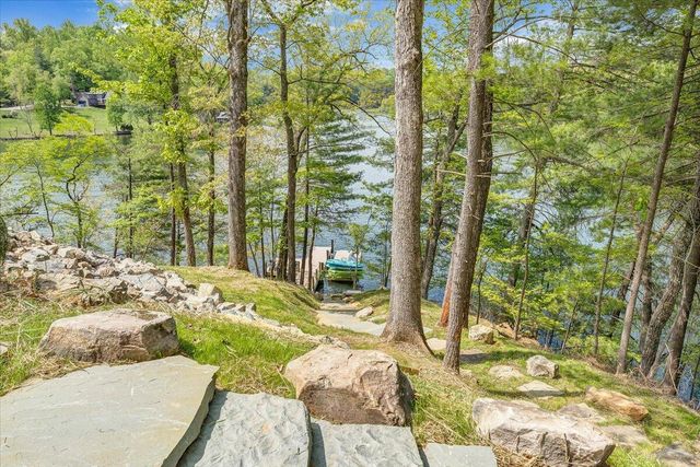 1373 Thomason LN, Goodview, VA 24095