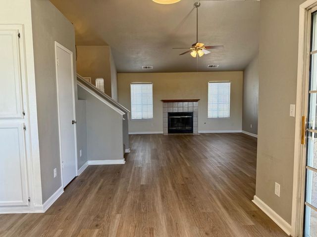 8665 N Cedar Avenue 128, Fresno, CA 93720
