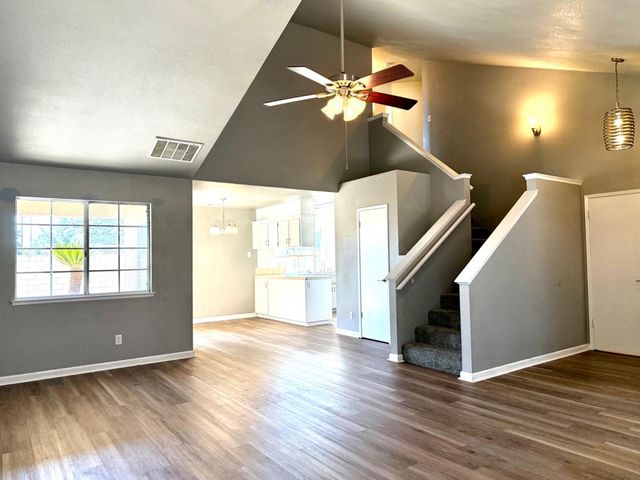 8665 N Cedar Avenue 128, Fresno, CA 93720