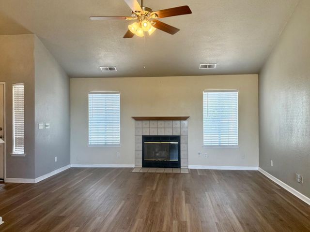 8665 N Cedar Avenue 128, Fresno, CA 93720