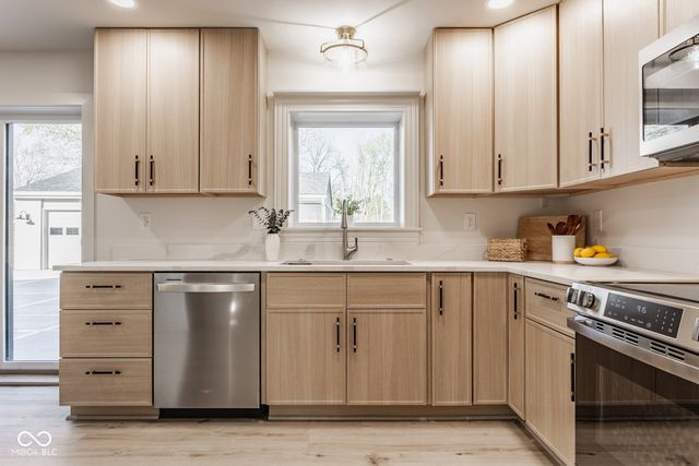 650 Mulberry Street, Zionsville, IN 46077