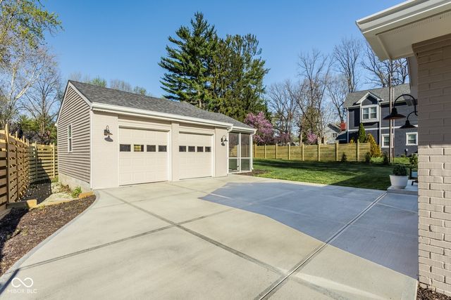 650 Mulberry Street, Zionsville, IN 46077