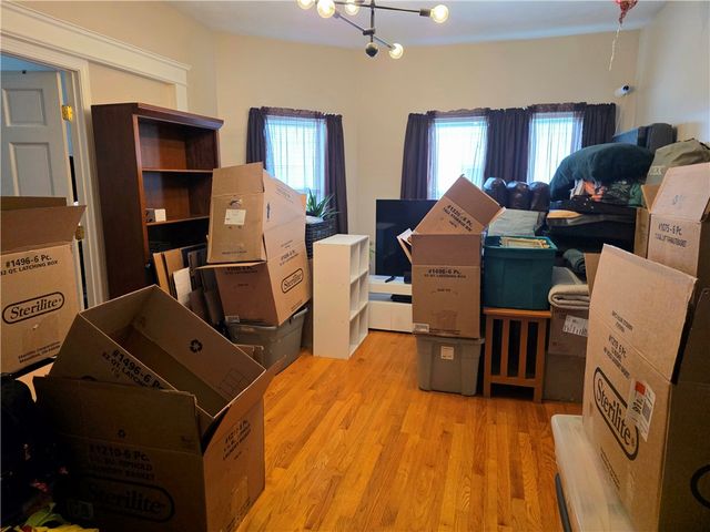 3103 Pawtucket Avenue, East Providence, RI 02915