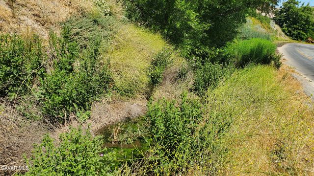 Ranch Club Rd, Lake Elizabeth, CA 93532