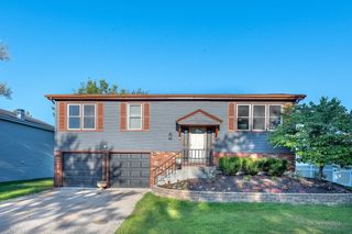 20052 S Sycamore Drive, Frankfort, IL 60423
