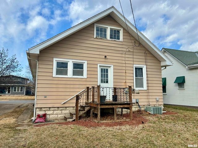 2304 STATE Street, Quincy, IL 62301