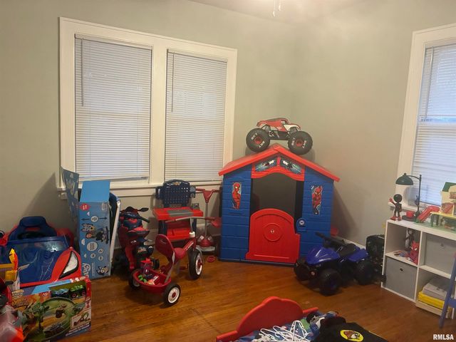 2304 STATE Street, Quincy, IL 62301