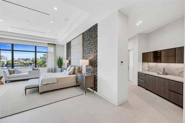 51 Isla Bahia Dr, Fort Lauderdale, FL 33316