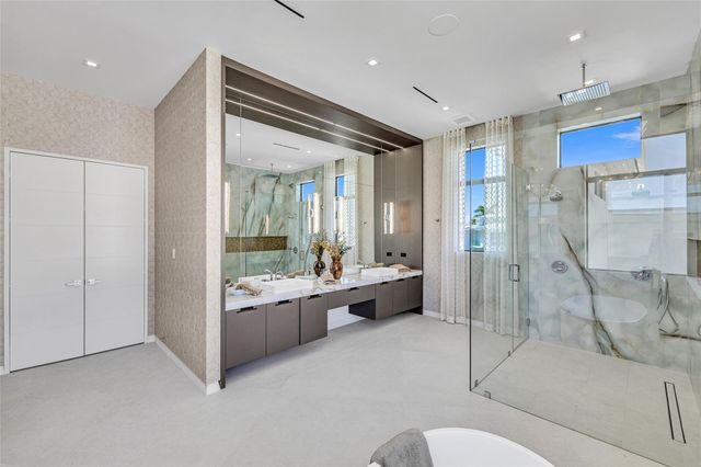 51 Isla Bahia Dr, Fort Lauderdale, FL 33316