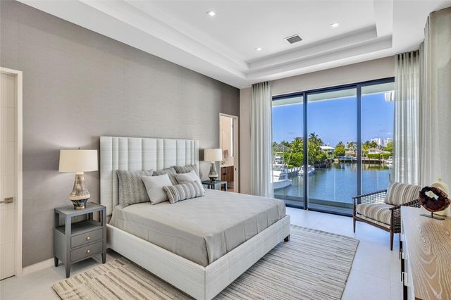 51 Isla Bahia Dr, Fort Lauderdale, FL 33316