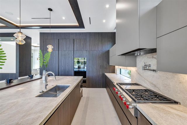 51 Isla Bahia Dr, Fort Lauderdale, FL 33316