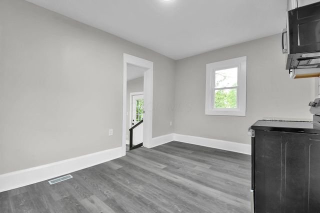 44 W 4th Street, Fredericktown, OH 43019