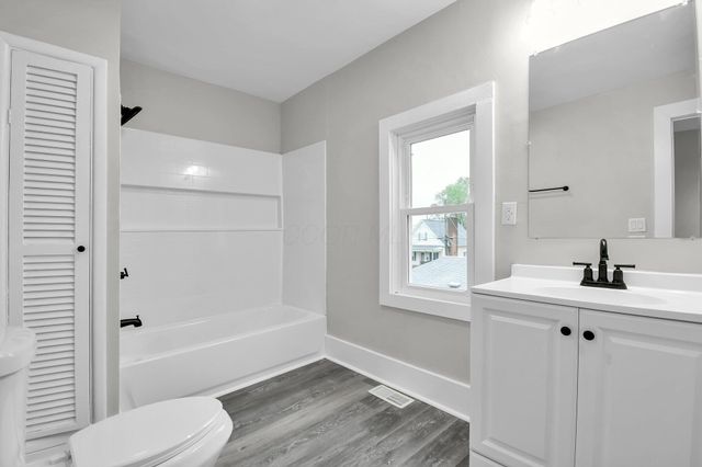 44 W 4th Street, Fredericktown, OH 43019
