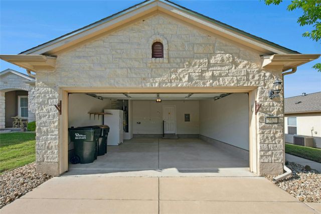 553 Salt Creek LN, Georgetown, TX 78633