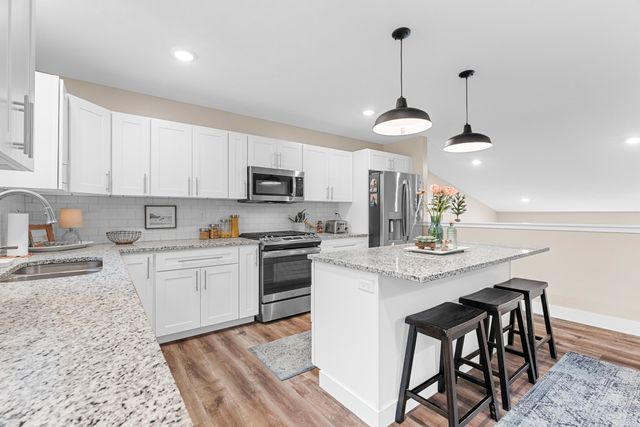 2182 N Getty Street, Muskegon Twp, MI 49445