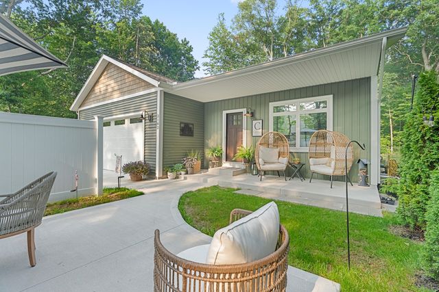 2182 N Getty Street, Muskegon Twp, MI 49445