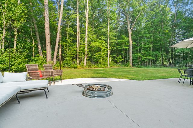 2182 N Getty Street, Muskegon Twp, MI 49445