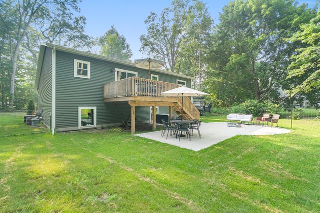 2182 N Getty Street, Muskegon Twp, MI 49445