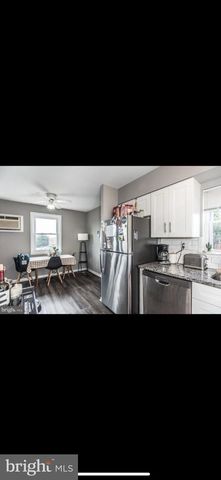 3998 CARTERET DR, Philadelphia, PA 19114