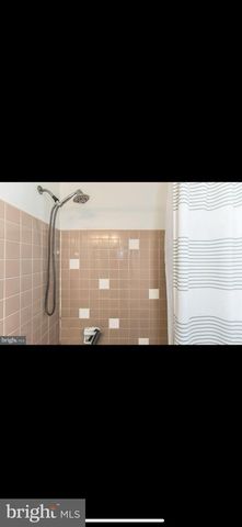 3998 CARTERET DR, Philadelphia, PA 19114