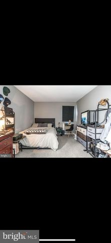 3998 CARTERET DR, Philadelphia, PA 19114