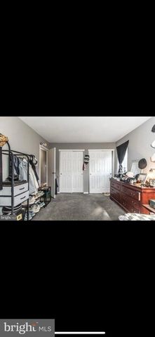 3998 CARTERET DR, Philadelphia, PA 19114