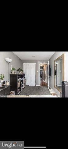 3998 CARTERET DR, Philadelphia, PA 19114