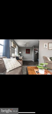 3998 CARTERET DR, Philadelphia, PA 19114