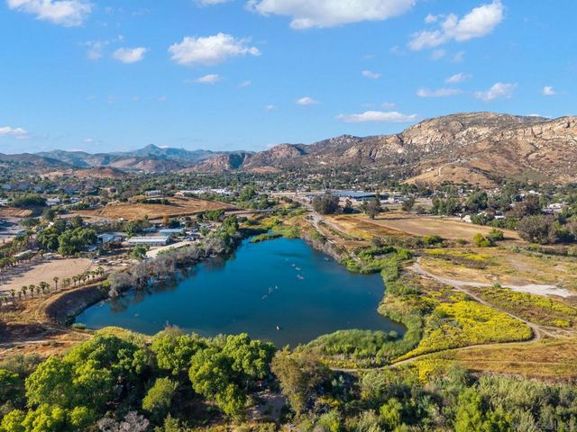 12740 Laurel St 408, Lakeside, CA 92040