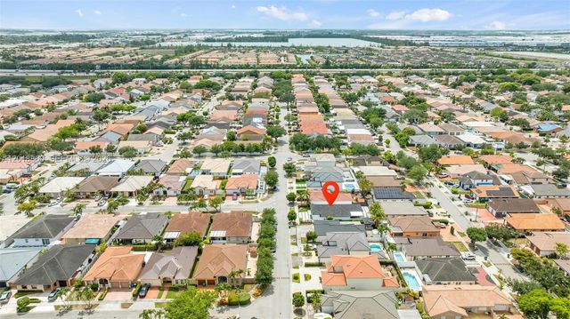 8865 NW 148th Ter, Miami Lakes, FL 33018