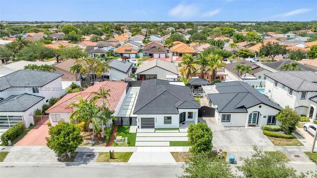 8865 NW 148th Ter, Miami Lakes, FL 33018