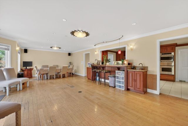 746 Jacaranda Circle, Hillsborough, CA 94010