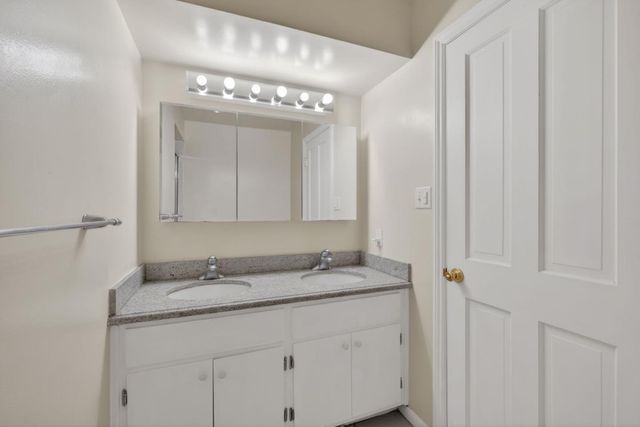 746 Jacaranda Circle, Hillsborough, CA 94010