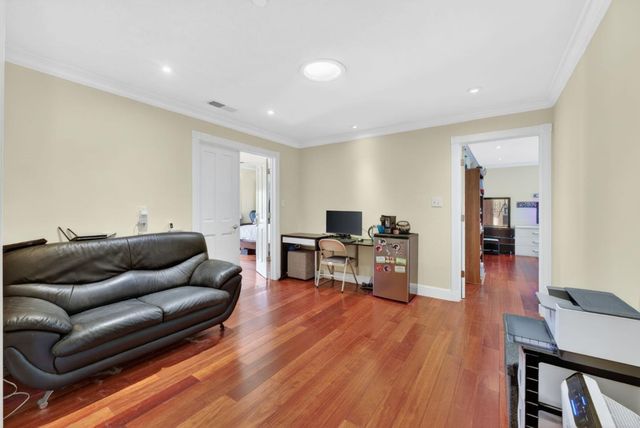 746 Jacaranda Circle, Hillsborough, CA 94010