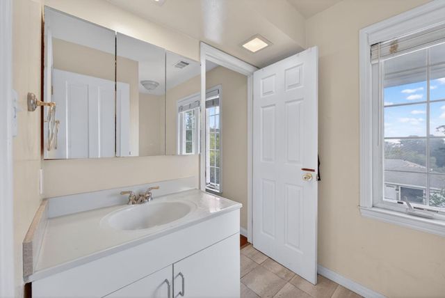 746 Jacaranda Circle, Hillsborough, CA 94010