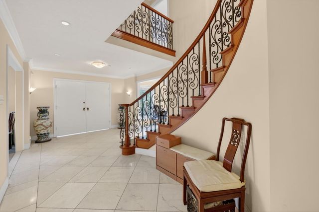 746 Jacaranda Circle, Hillsborough, CA 94010