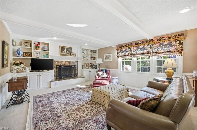 916 Downshire CHSE, Virginia Beach, VA 23452