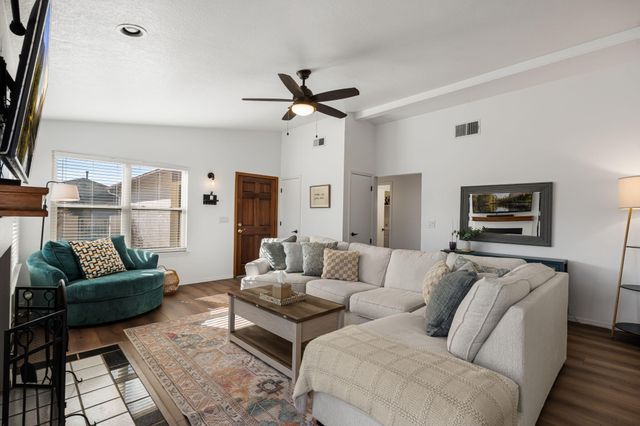 10825 Clyburn Park Drive NE, Albuquerque, NM 87123