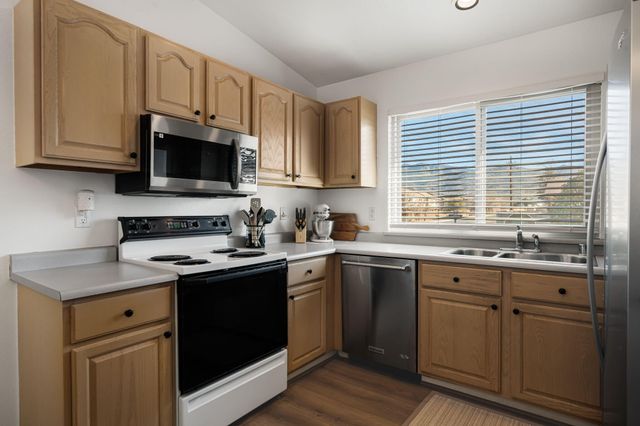 10825 Clyburn Park Drive NE, Albuquerque, NM 87123