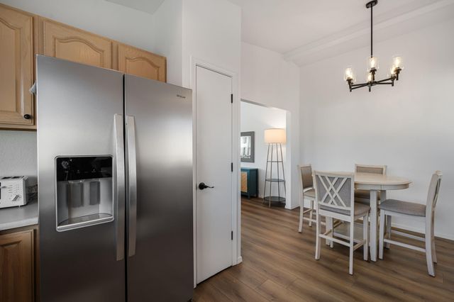 10825 Clyburn Park Drive NE, Albuquerque, NM 87123