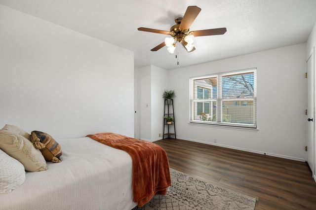 10825 Clyburn Park Drive NE, Albuquerque, NM 87123