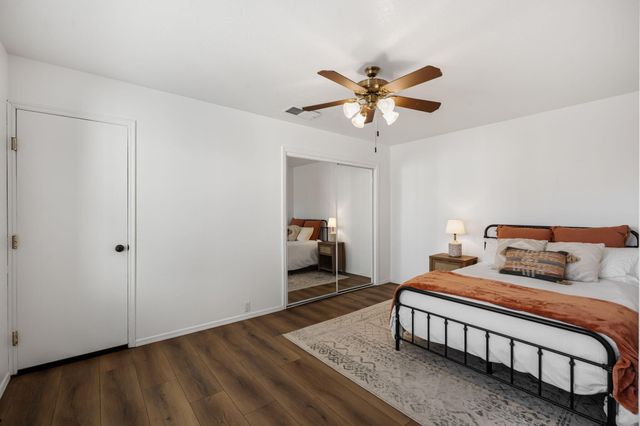 10825 Clyburn Park Drive NE, Albuquerque, NM 87123