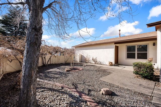 10825 Clyburn Park Drive NE, Albuquerque, NM 87123