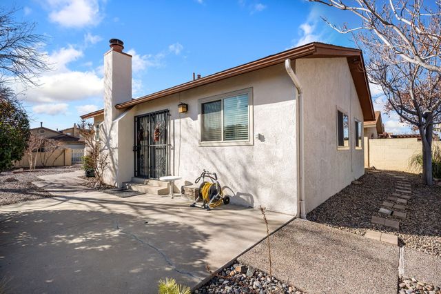 10825 Clyburn Park Drive NE, Albuquerque, NM 87123