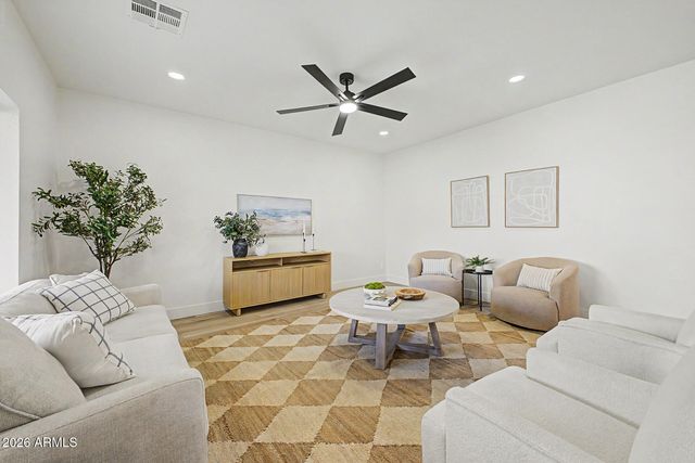 3512 W MINERAL BUTTE Drive, San Tan Valley, AZ 85144