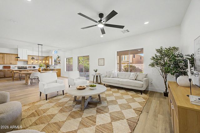 3512 W MINERAL BUTTE Drive, San Tan Valley, AZ 85144