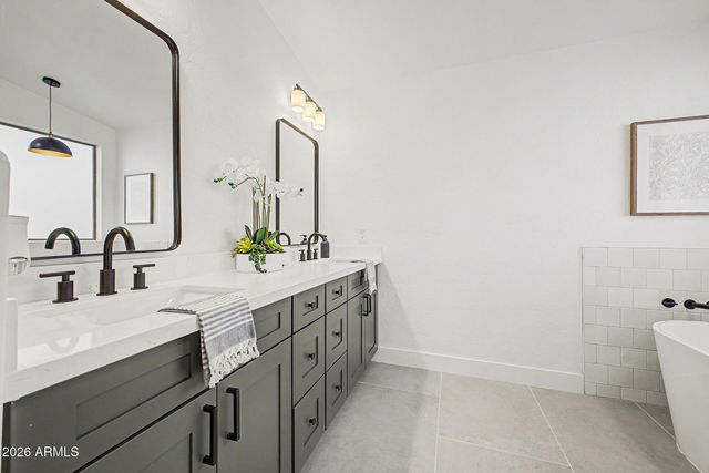 3512 W MINERAL BUTTE Drive, San Tan Valley, AZ 85144