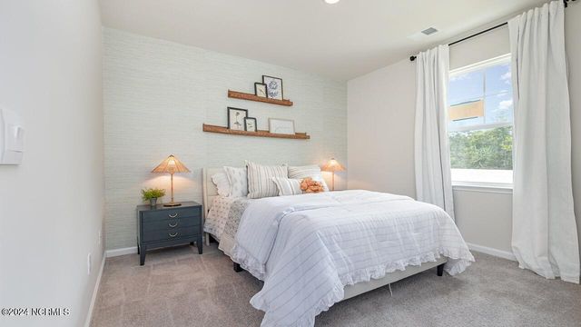 1025 Woods Crossing Road SW, Supply, NC 28462