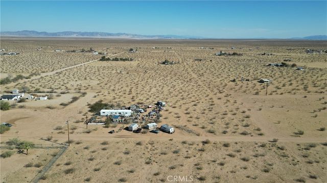 1825 Noble Way, Landers, CA 92285