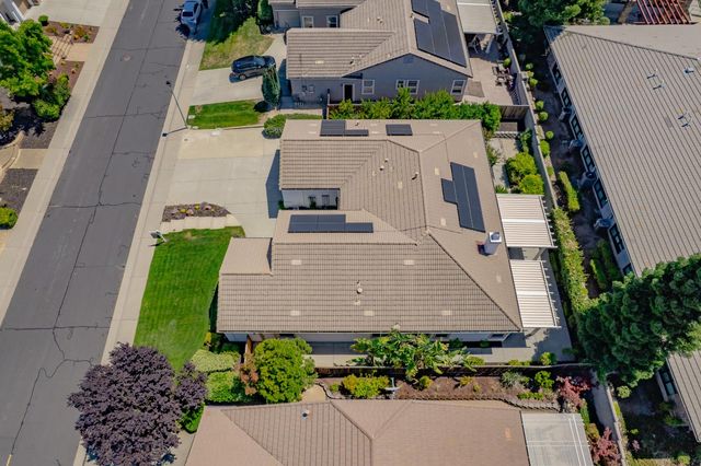 6520 Nebula Ct, Rocklin, CA 95677